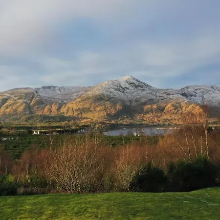 1 Bedroom Cabin With Mountain & Loch Views - Quiet Location Between Glencoe & Ben Nevis Corran  Exterior photo