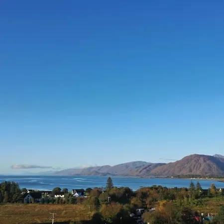 1 Bedroom Cabin With Mountain & Loch Views - Quiet Location Between Glencoe & Ben Nevis Corran  Exterior photo
