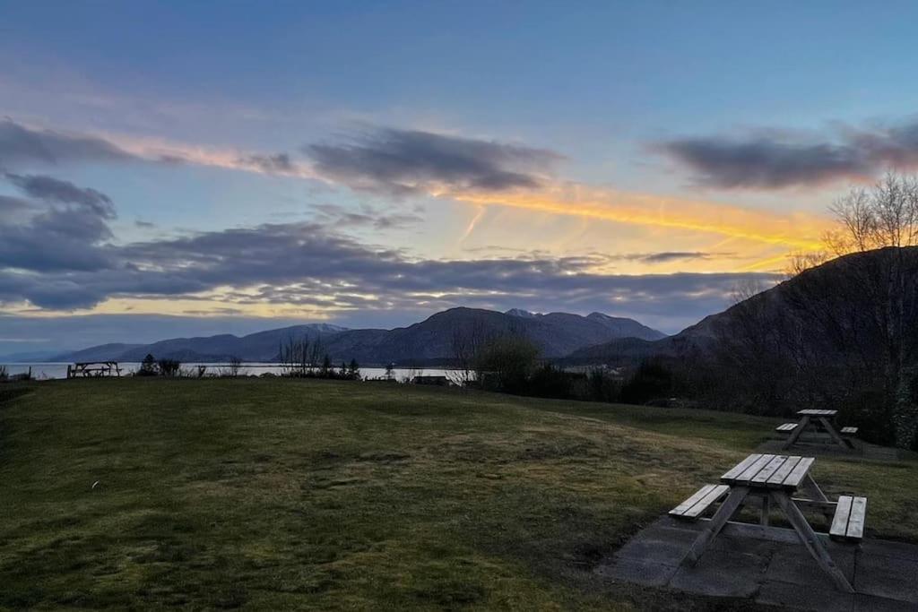 1 Bedroom With Mountain & Loch Views - Quiet Location Between Glencoe & Ben Nevis * Corran (Lochaber, Highlands)