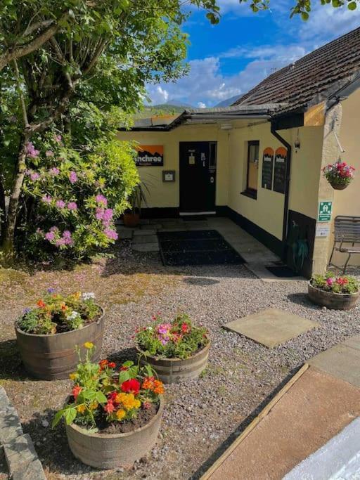 1 Bedroom With Mountain & Loch Views - Quiet Location Between Glencoe & Ben Nevis Corran (Lochaber, Highlands)