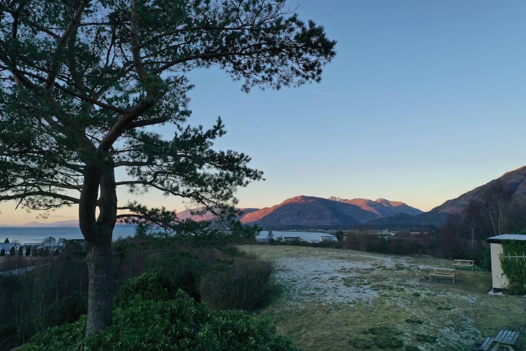1 Bedroom With Mountain & Loch Views - Quiet Location Between Glencoe & Ben Nevis
