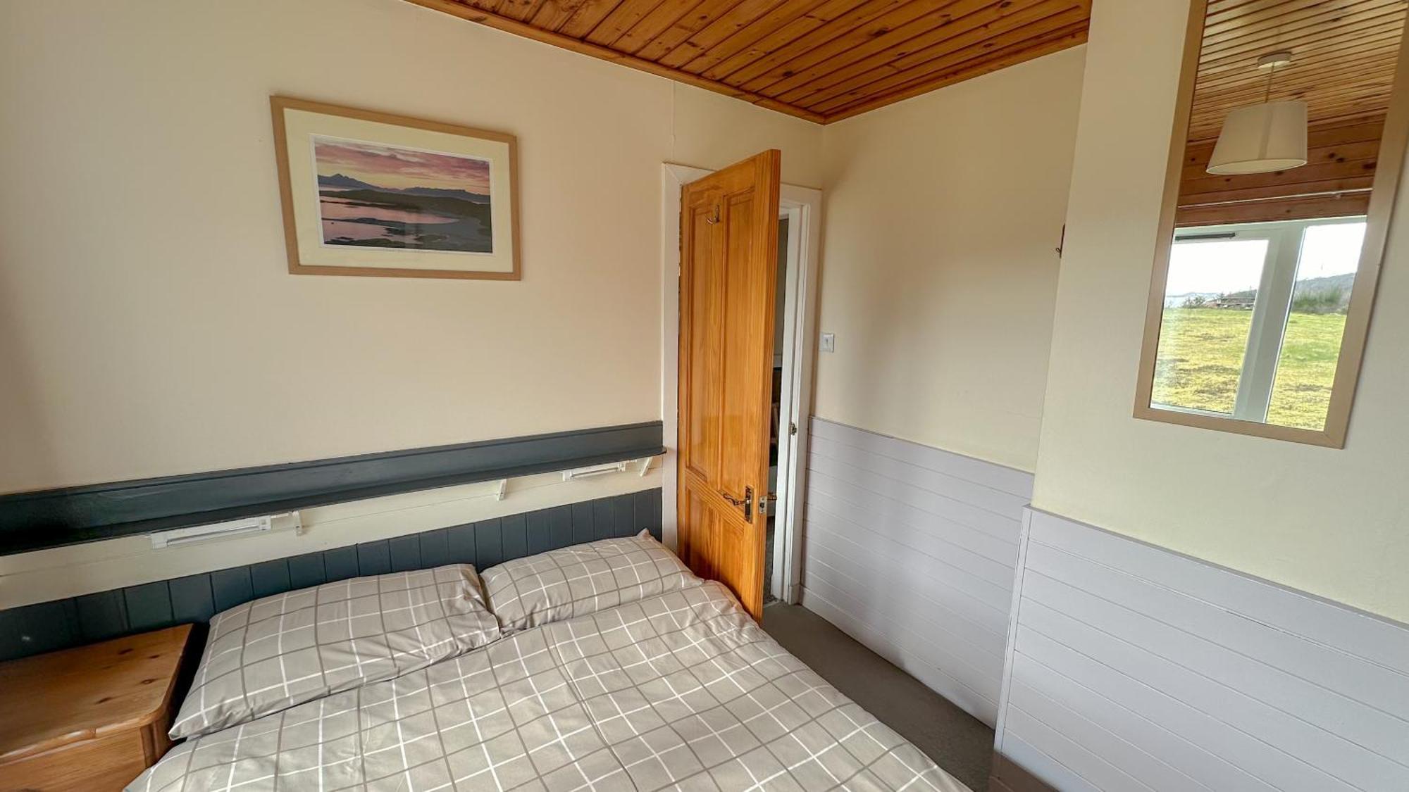 Дом отдыха 1 Bedroom With Mountain & Loch Views - Quiet Location Between Glencoe & Ben Nevis Corran (Lochaber, Highlands)
