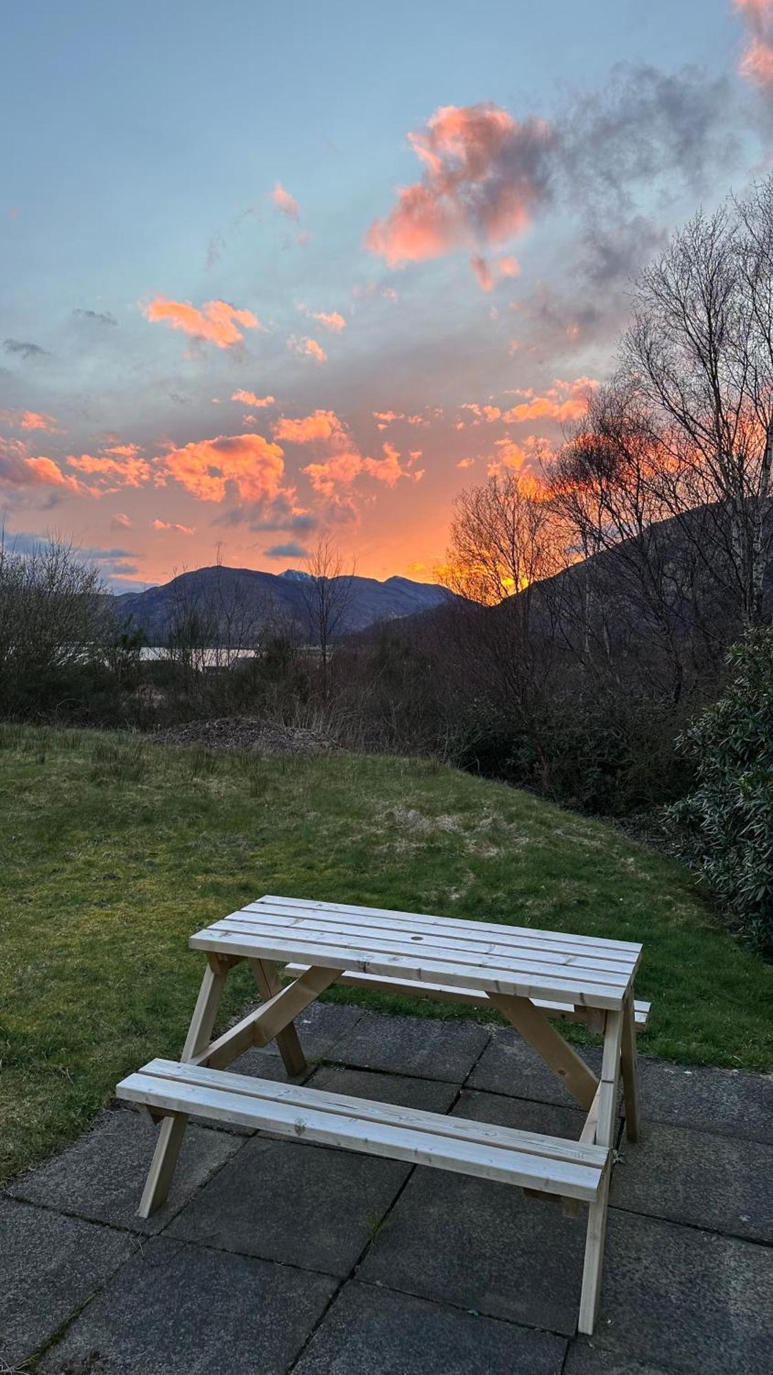 1 Bedroom With Mountain & Loch Views - Quiet Location Between Glencoe & Ben Nevis * Corran (Lochaber, Highlands)